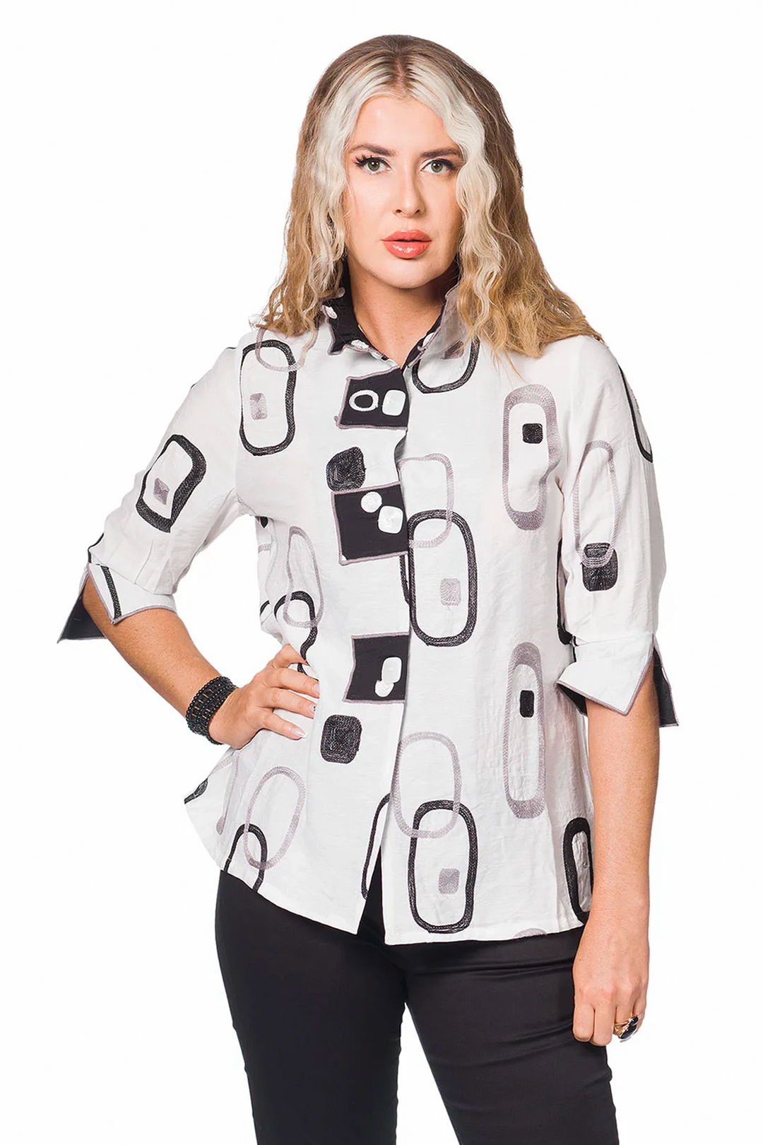 WHITE BLACK EMBROIDERED GEO JACKET