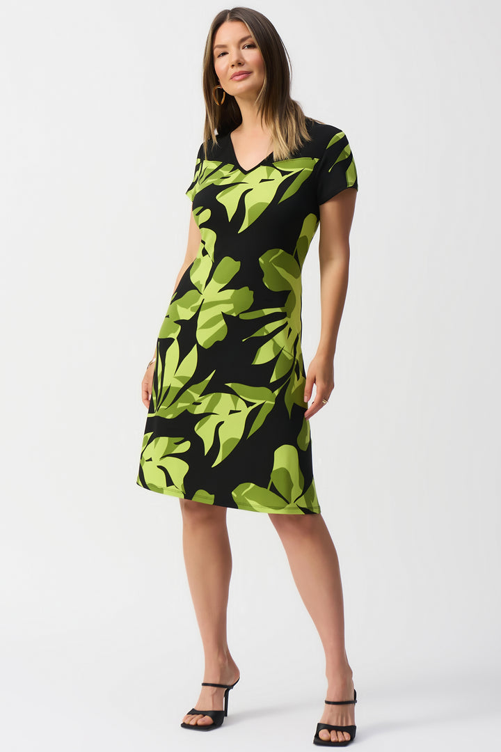 Joseph Ribkoff Spring 2025 The tropical print is modern and chic, and the A-line silhouette flatters any figure. Short sleeves keep you cool and comfortable, while the v- neckline provides a touch of refinement.