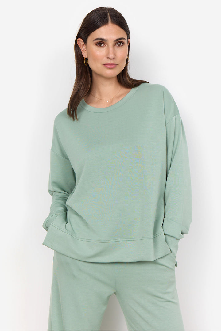 LS SWEATER TOP