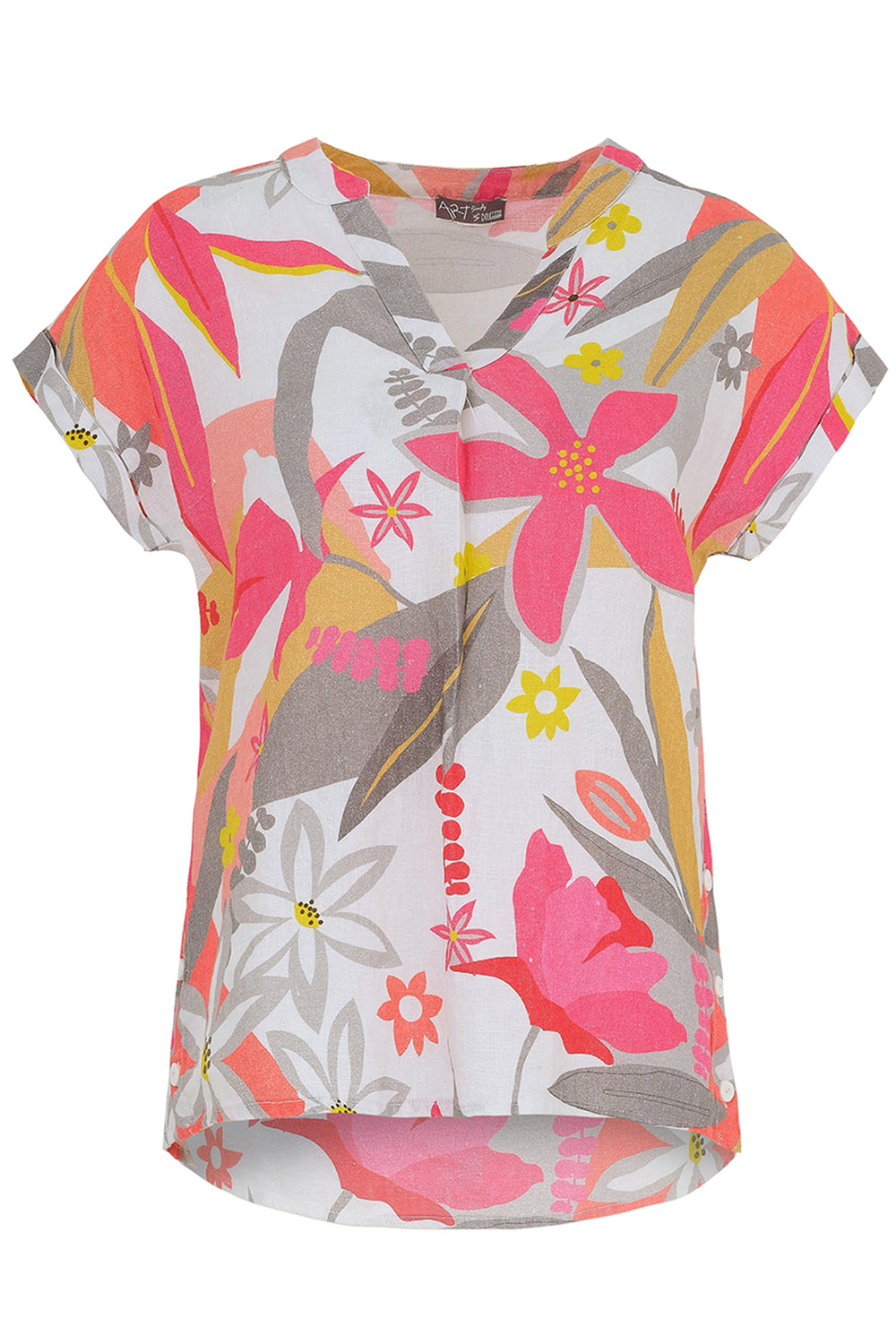 Dolcezza Spring 2025 Featuring a split v-neck design, light and easy wear, and a warm floral tropical print, this top will make you feel like you're walking through a lovely garden!