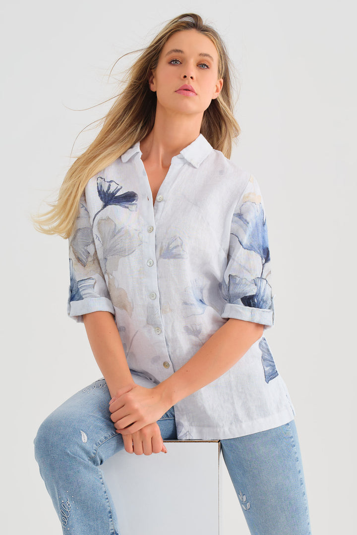 Dolcezza Spring 2025 With front buttons and stylish 3/4 length sleeves, this wonderful woven blouse adds a touch of casual elegance to any outfit this spring and summer.