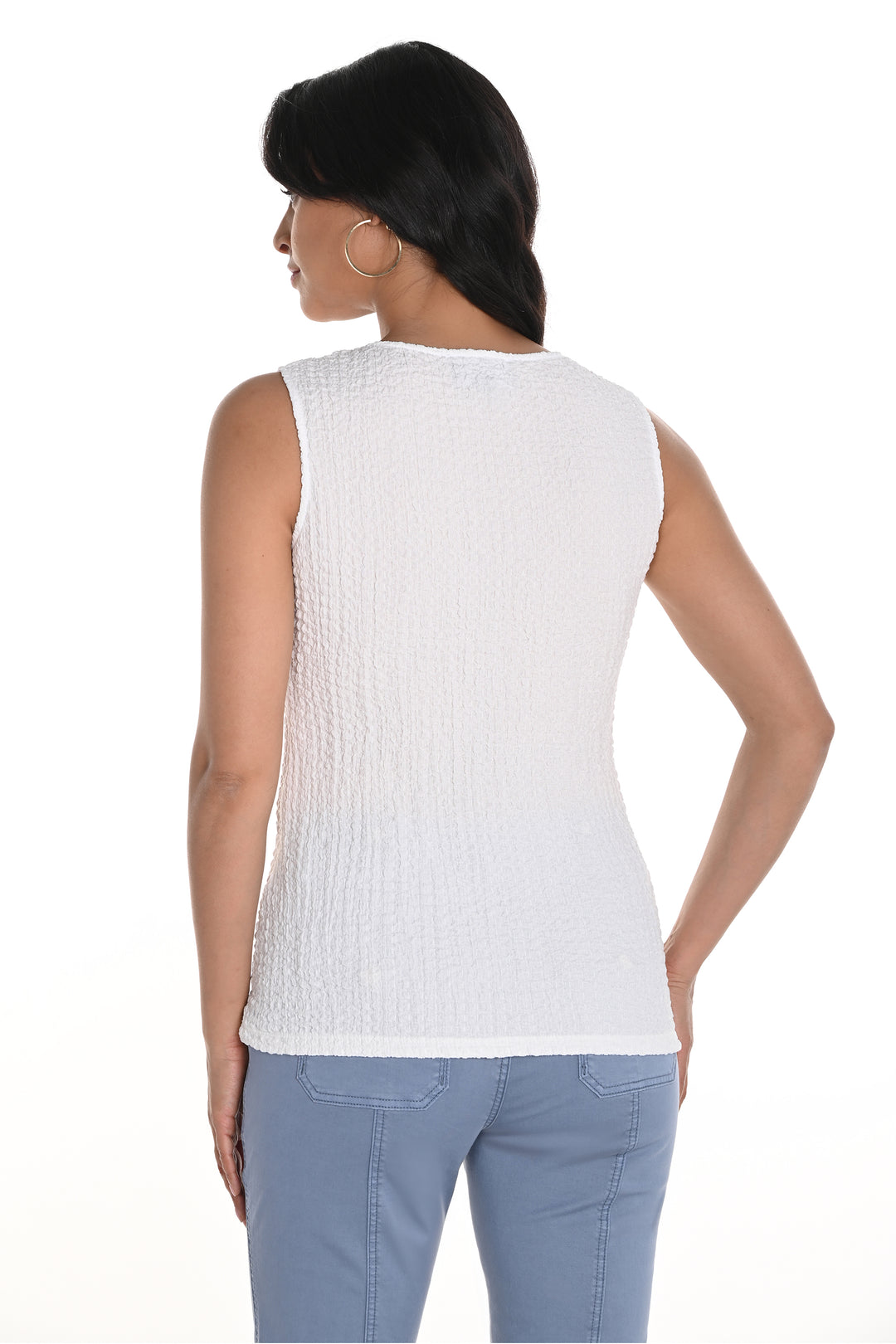 WHITE TEXTURED SLEEVELESS TOP