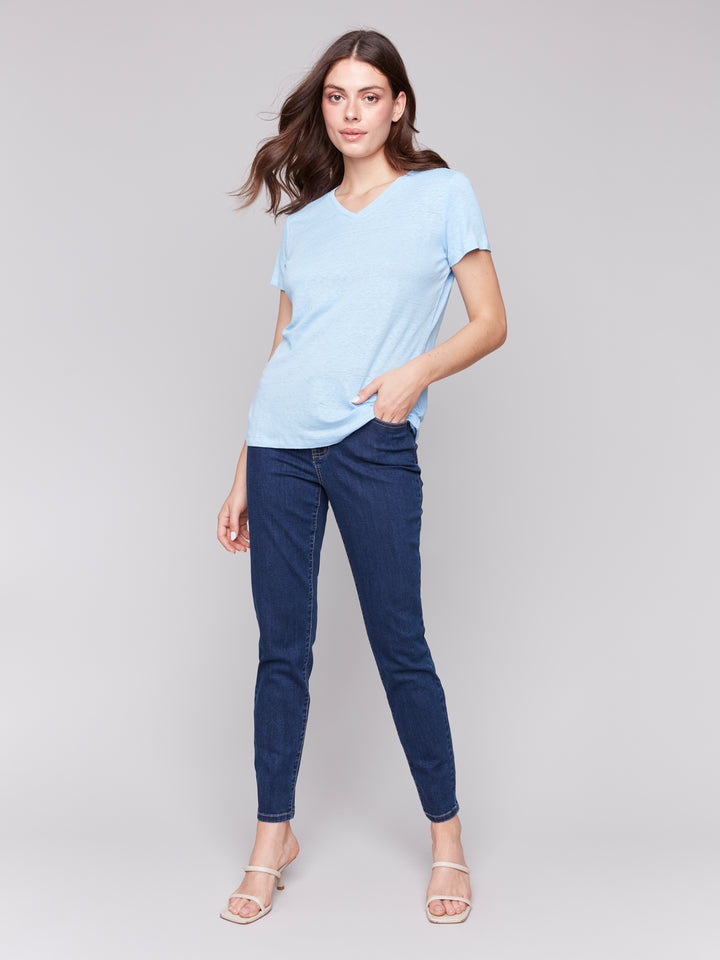 BLUEBELL V-NECK TEE