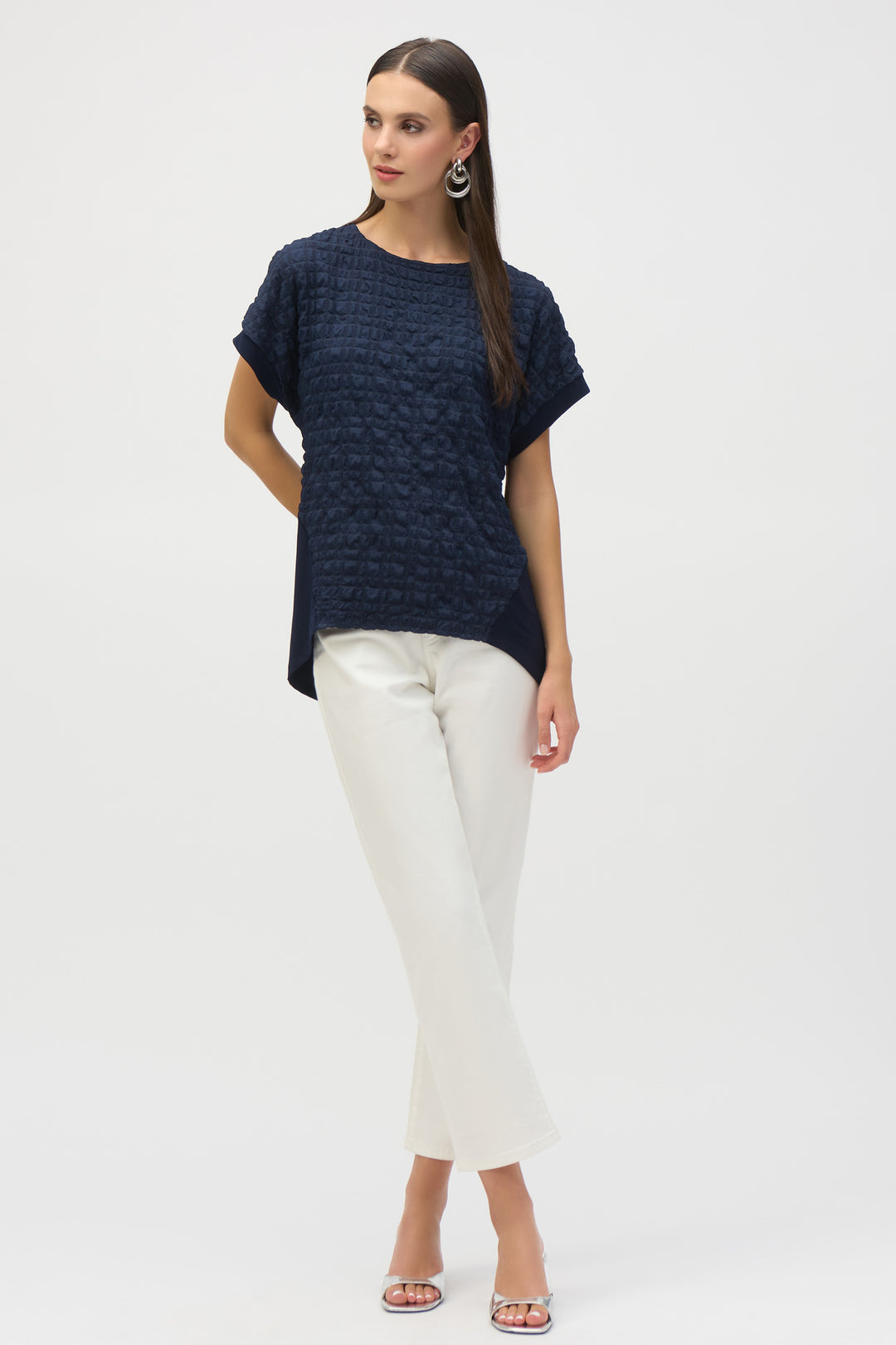 BUBBLE TEXTURED FRONT TOP