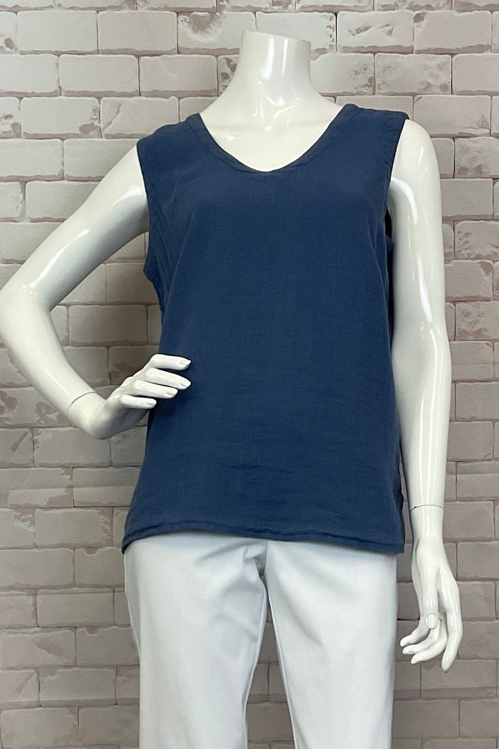 BUTTON BACK TANK TOP