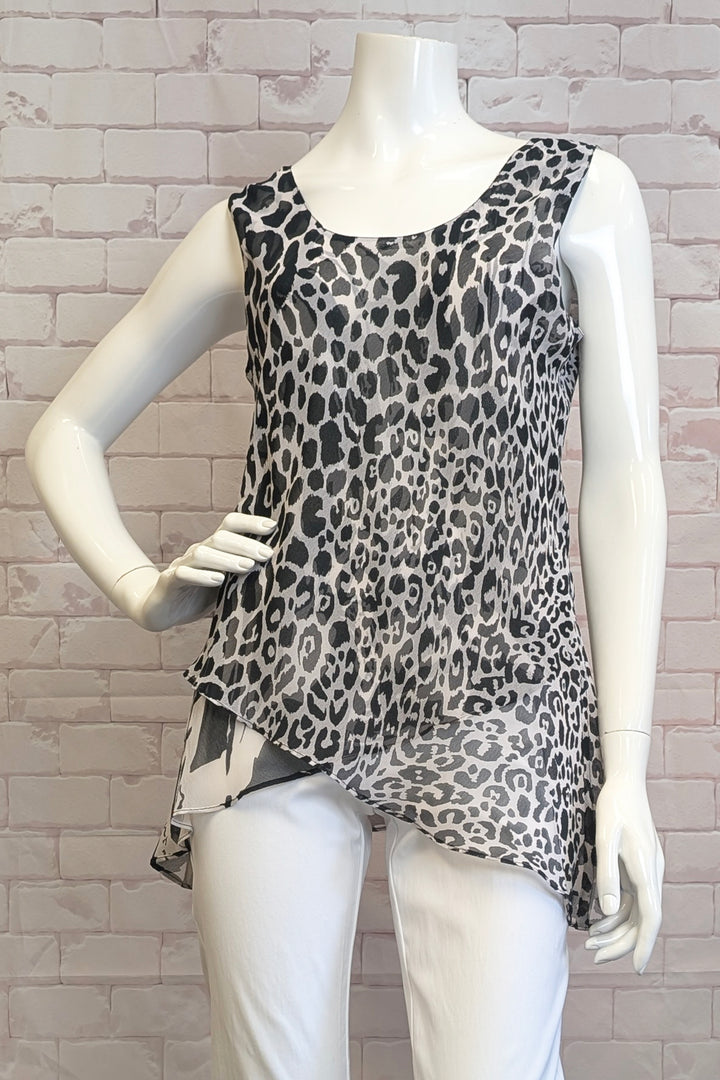 BLACK WHTE REVERSIBLE ANIMAL PRINT CAMI
