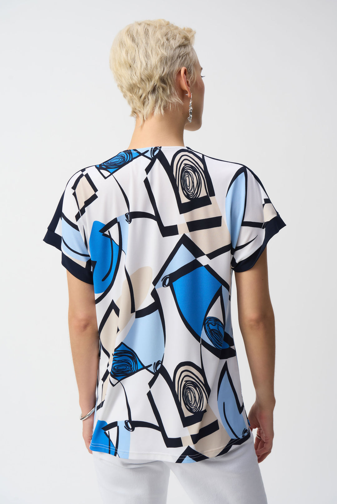 GEO PRINT ZIP NECK TOP