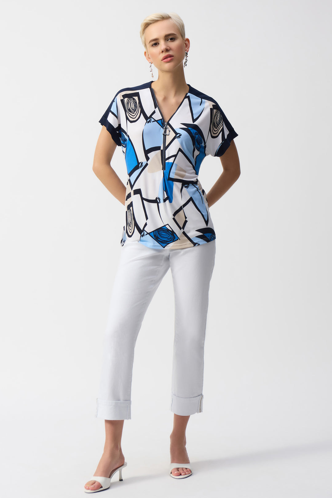 GEO PRINT ZIP NECK TOP