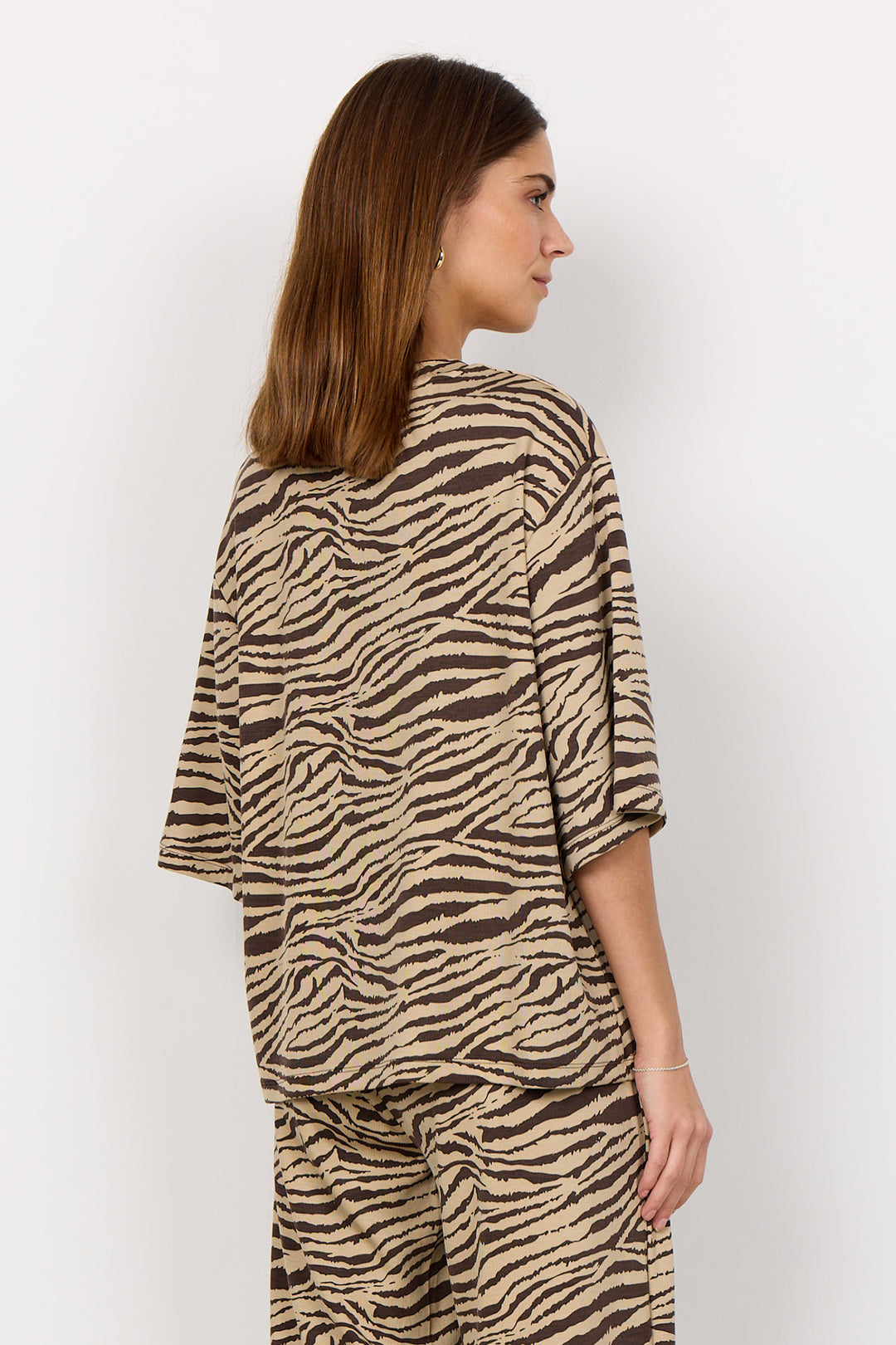 TIGER PRINT TOP