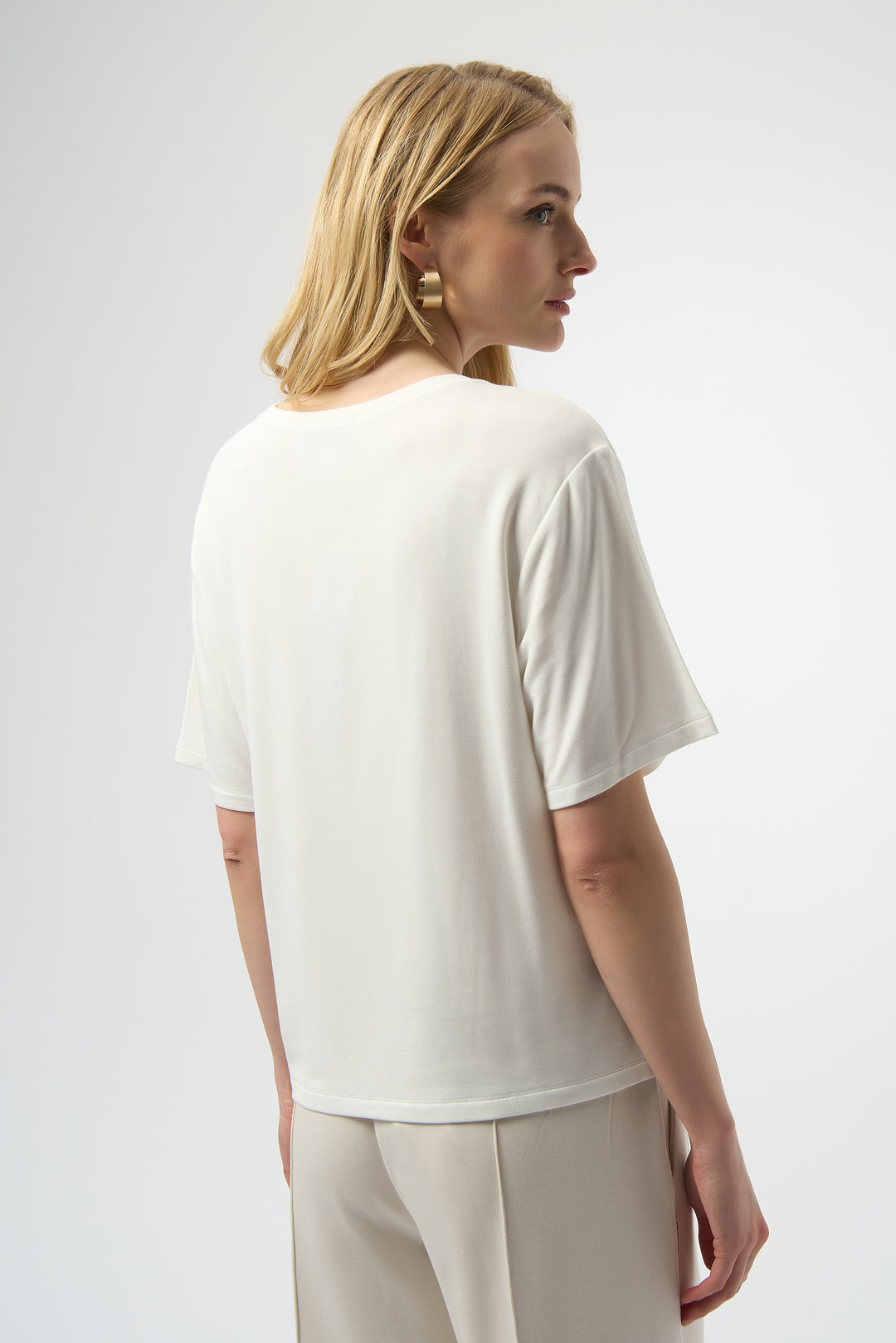 WINTER WHITE AMOUR T-SHIRT WITH RHINESTONE DETAIL