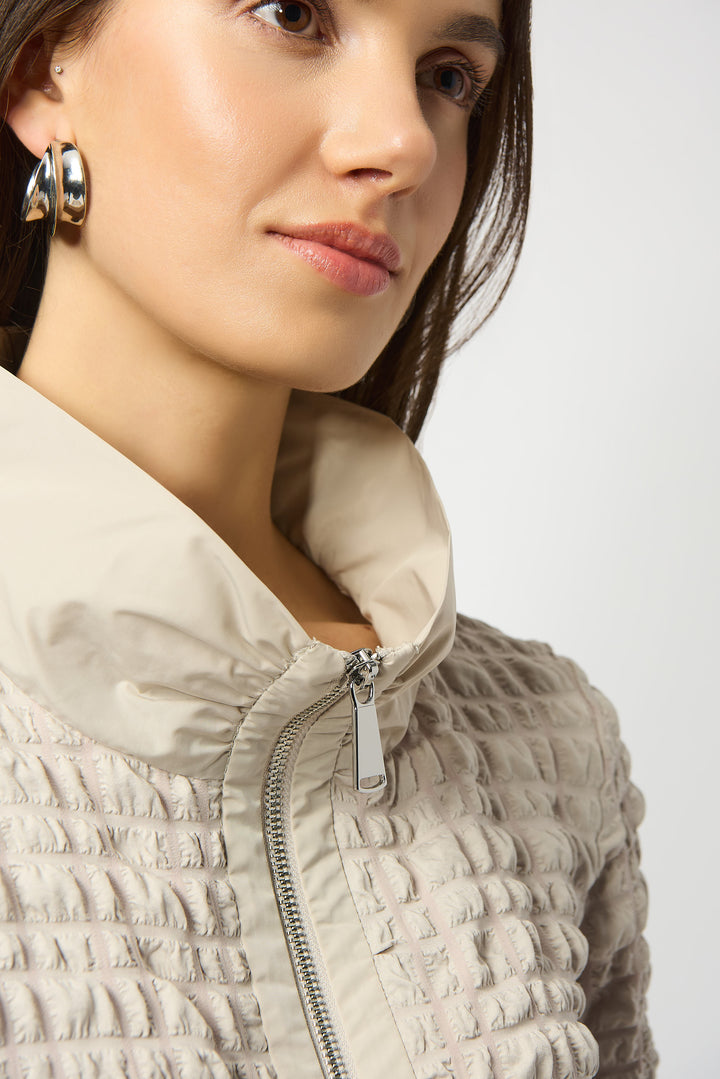 BUBBLE TEXTURED MEMORY ZIP NECK TOP