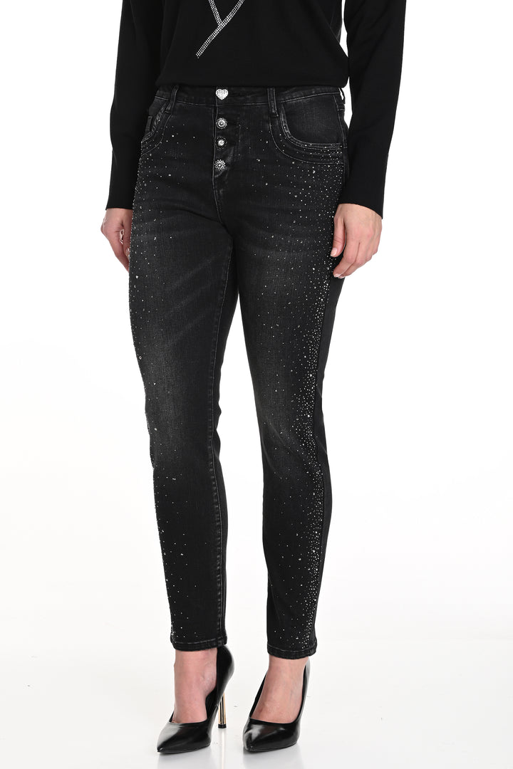 Frank Lyman Fall 2024  These jeans feature a five pocket design, mid-rise and blingy rhinestones along the sides! 