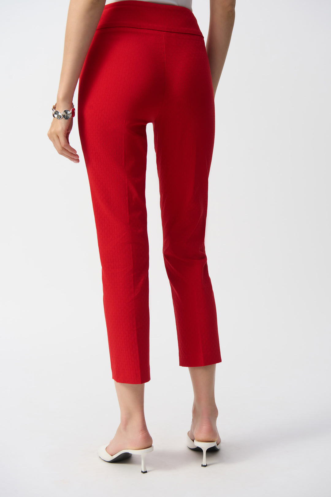 TEXTURED JACQUARD CROP PANT