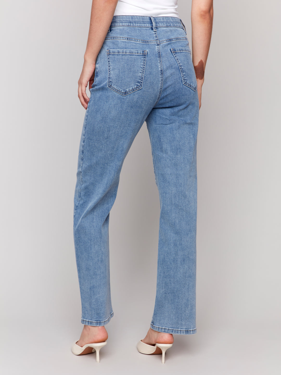 LIGHT BLUE STRAIGHT LEG JEAN