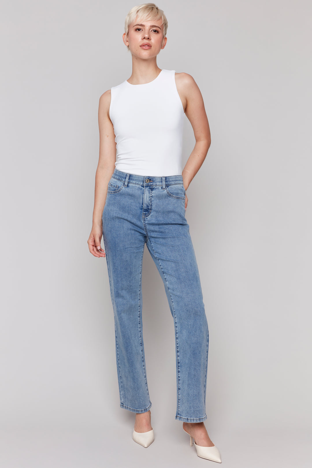 LIGHT BLUE STRAIGHT LEG JEAN