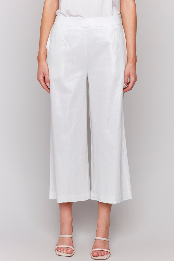 Charlie B Spring 2025  the newest addition to our Charlie B collection! This light linen blend pant features a pull on easy style and front pockets for added convenience. 