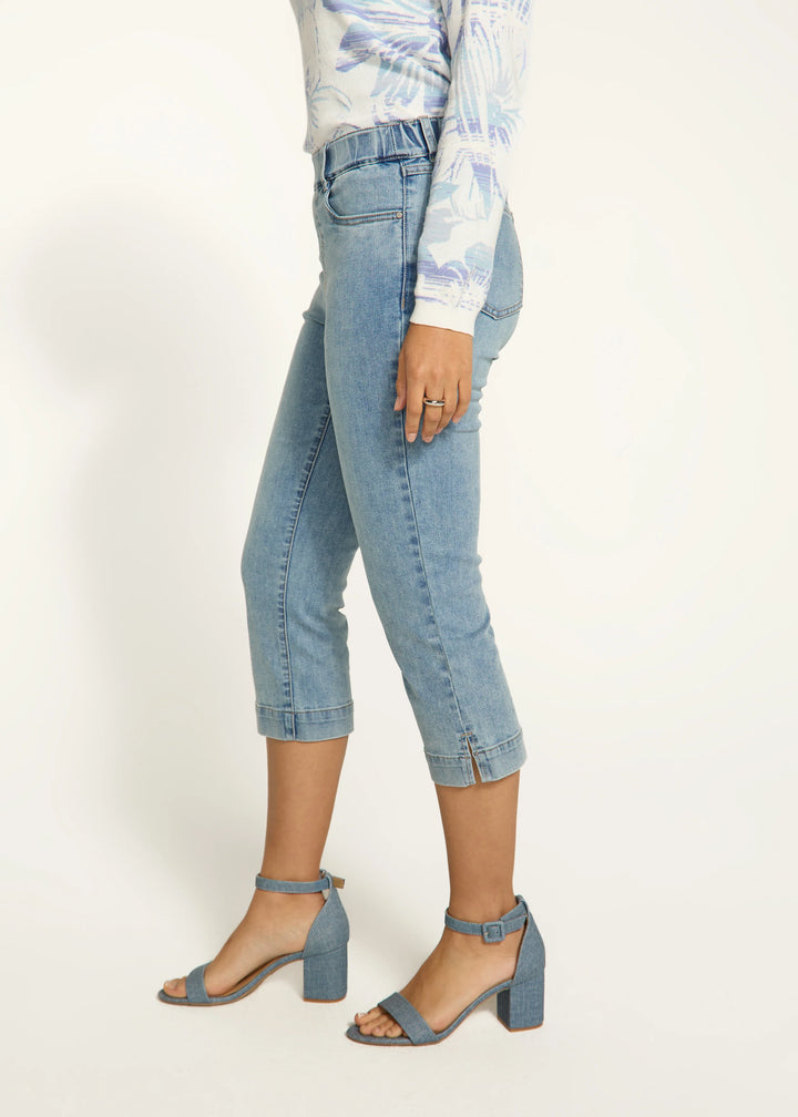 INDIGO BLUE PULL ON DENIM CAPRI