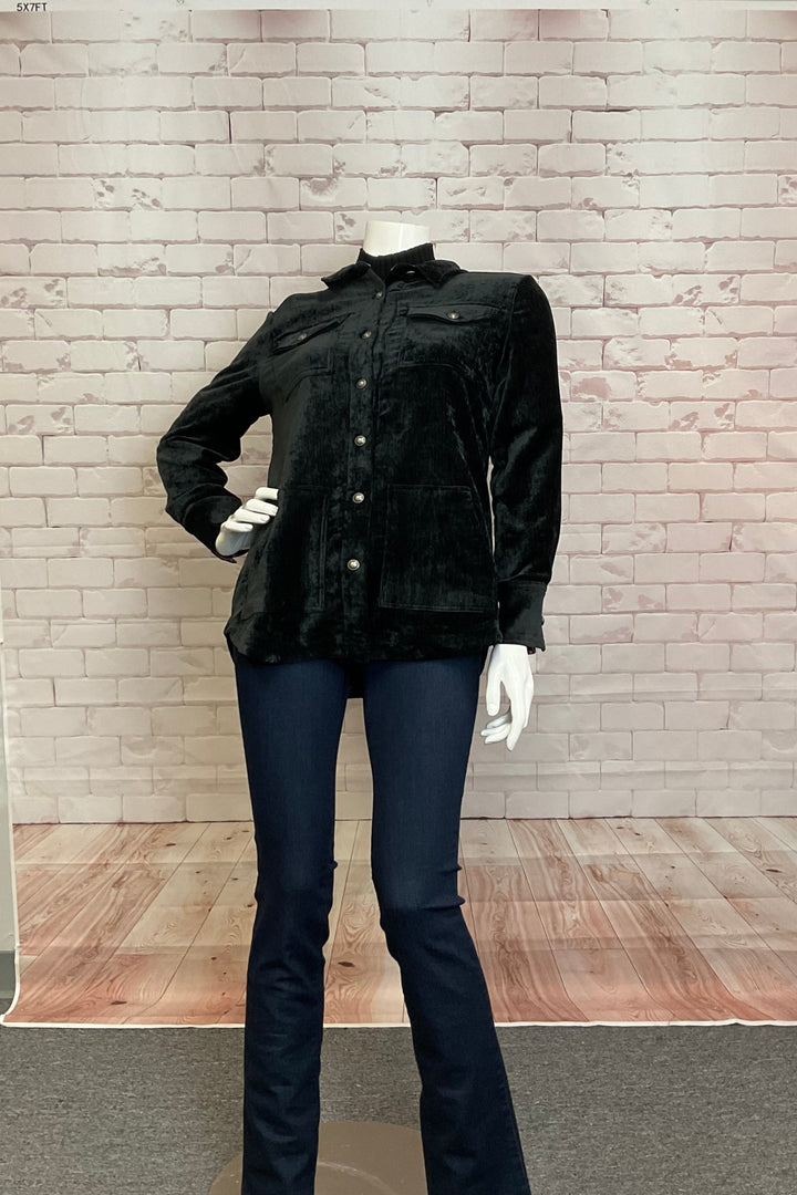 FDJ Fall 2024 With a classic collar, button closure, and front and chest pockets, this shacket is both stylish and functional. Finish off your look with the neat round and curved hemline.