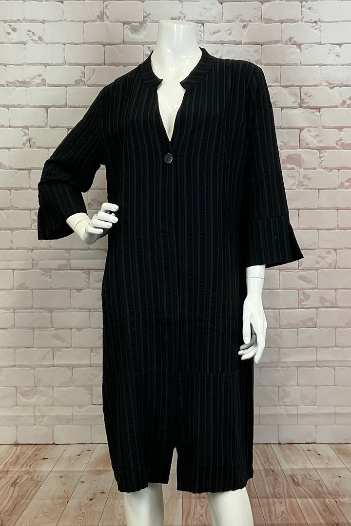 Ever Sassy Fall 2024 Made from a super lightweight and soft fabric, our Perfect World Crinkled Stripes Duster is perfect for both casual get togethers and lounging at home. 