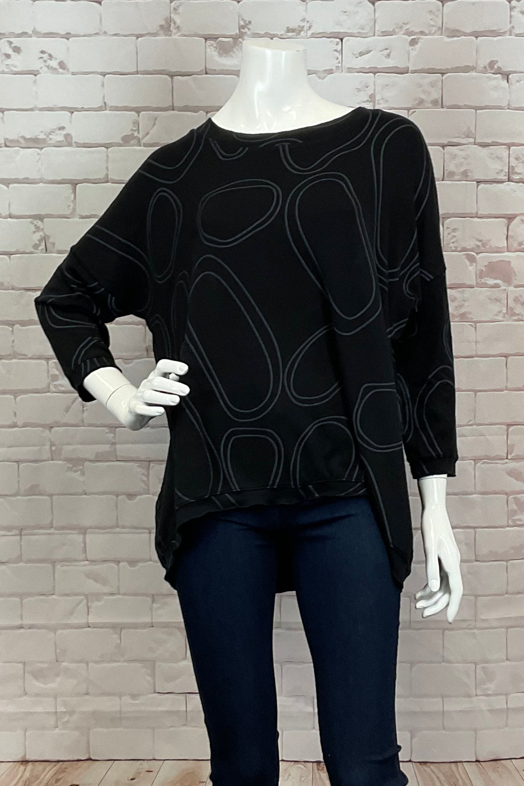 CIRCULAR PRINT DOLMAN TOP