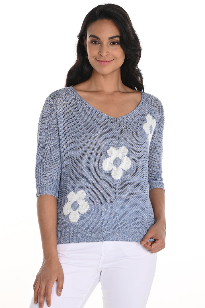 V-NECK TOP WITH DAISIES