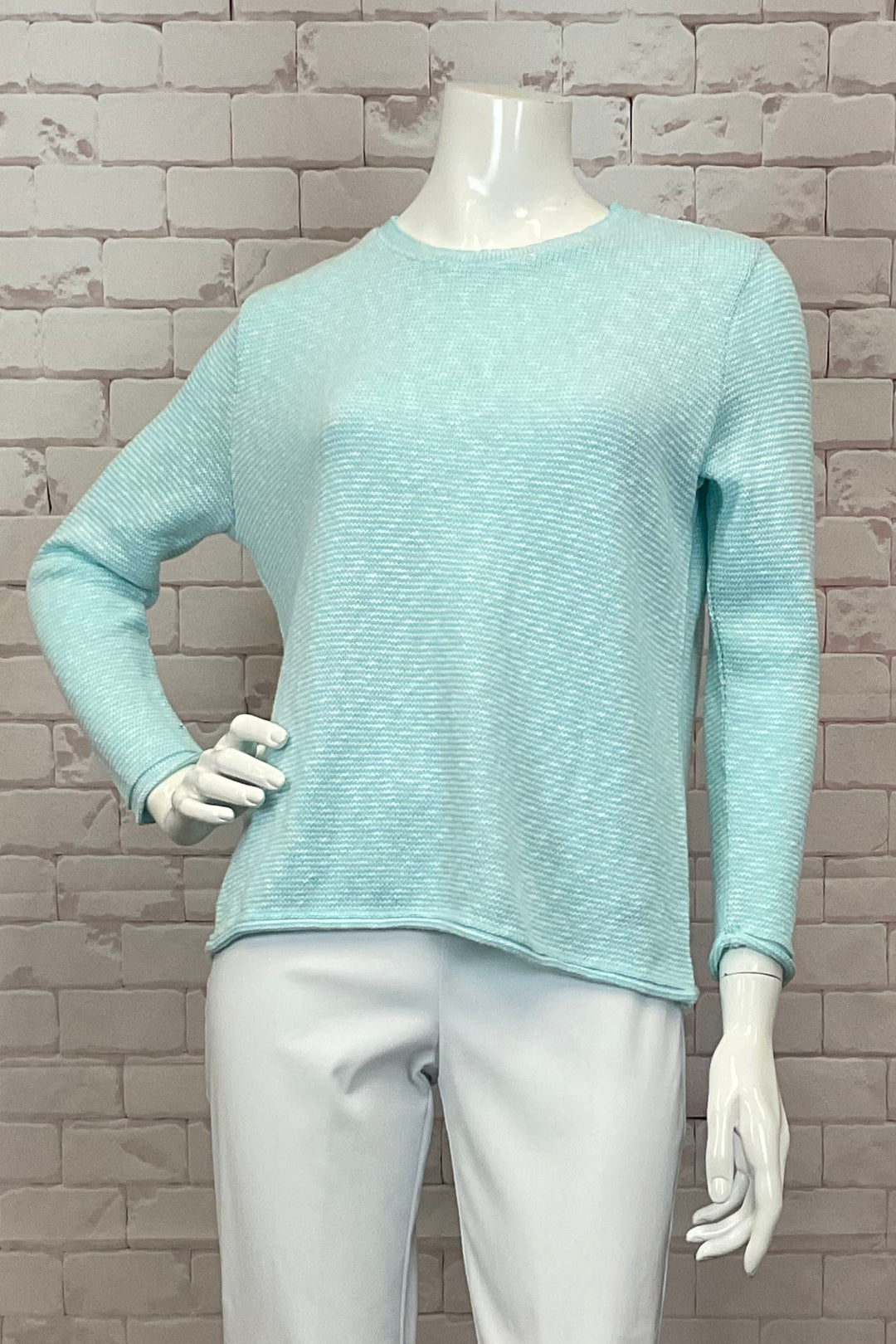 WILLOW TEXTURED CREW TOP