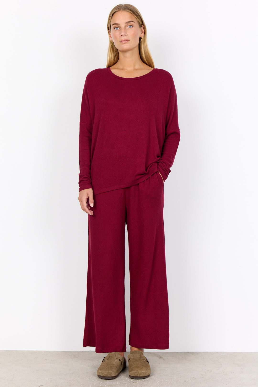 DOLMAN LIGHT SWEATER TOP