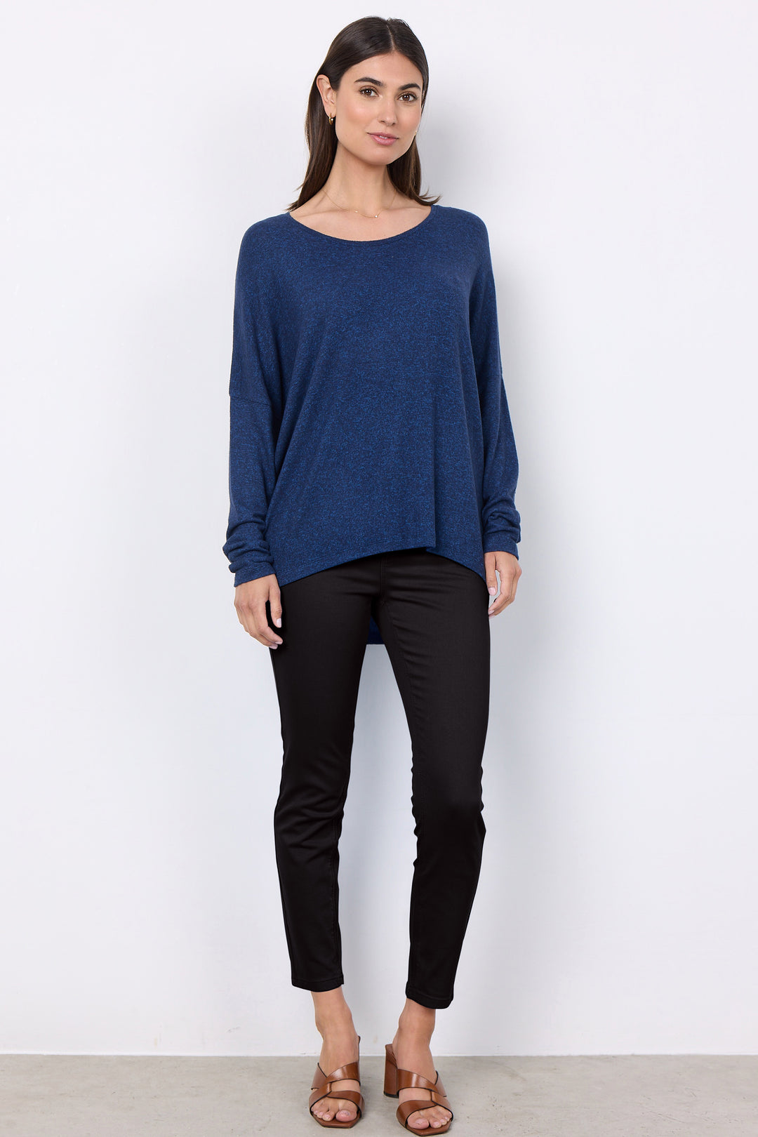 DOLMAN LIGHT SWEATER TOP