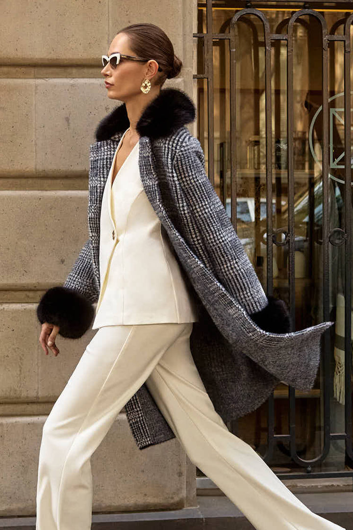 FEATHER YARN PLAID KNIT COAT WITH FAUX FUR
