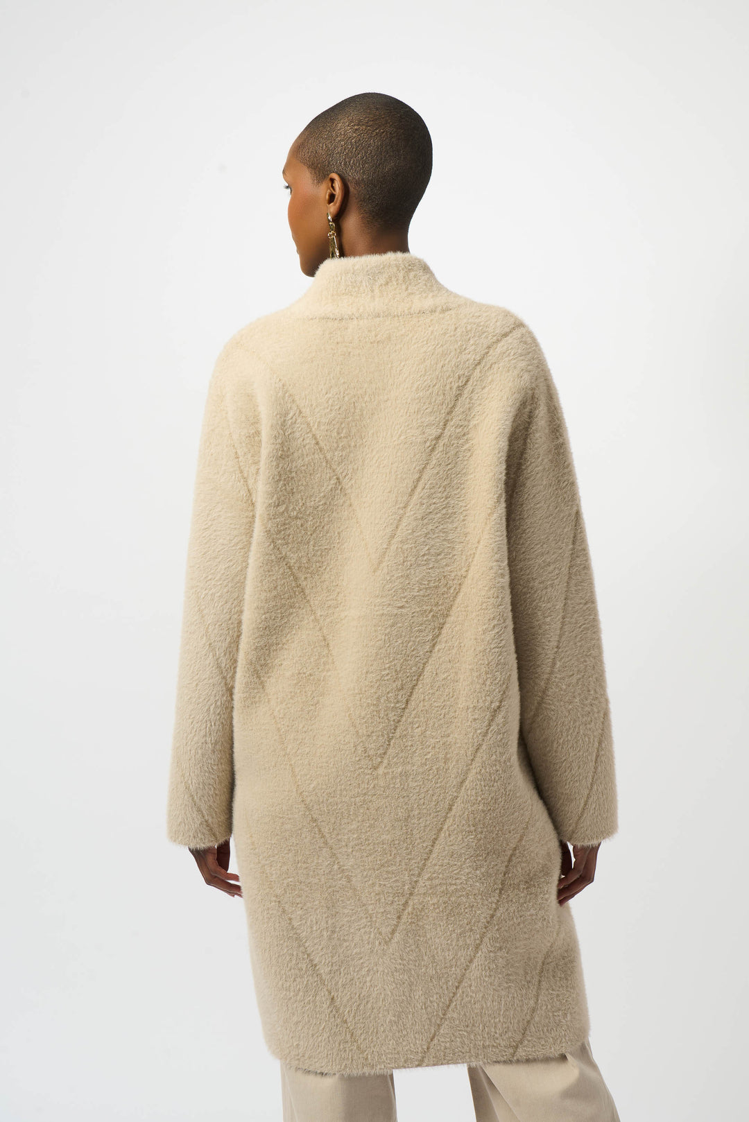FEATHER YARN KNIT COAT