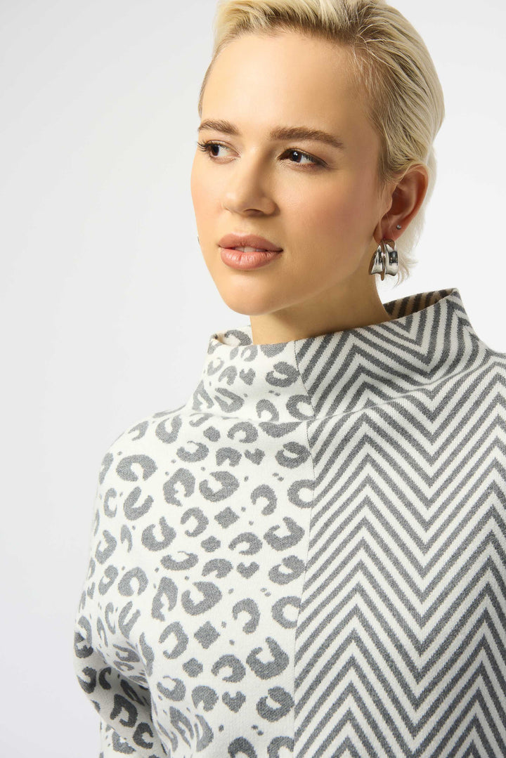 ANIMAL CHEVRON MOCK NECK TOP