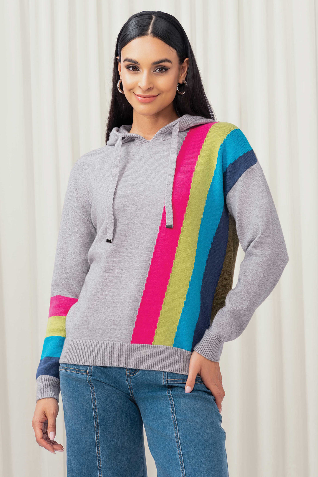 ELENA WANG Fall 2025  Designed for easy wear, it features a cozy hood with drawstring and contrasting hem, cuffs and neckline for a standout look. Perfect for workdays or weekend fun, it combines simple style with a cheerful twist to brighten any outfit. 