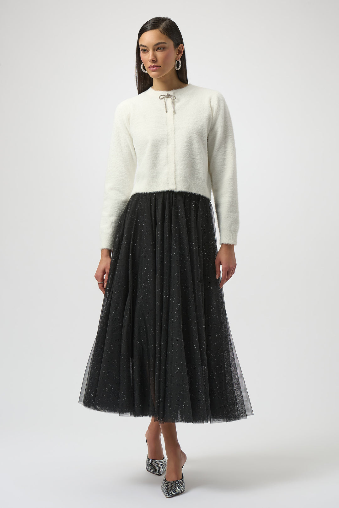 WINTER WHITE FEATHER YARN CARDI WITH RHINESTONE BOW