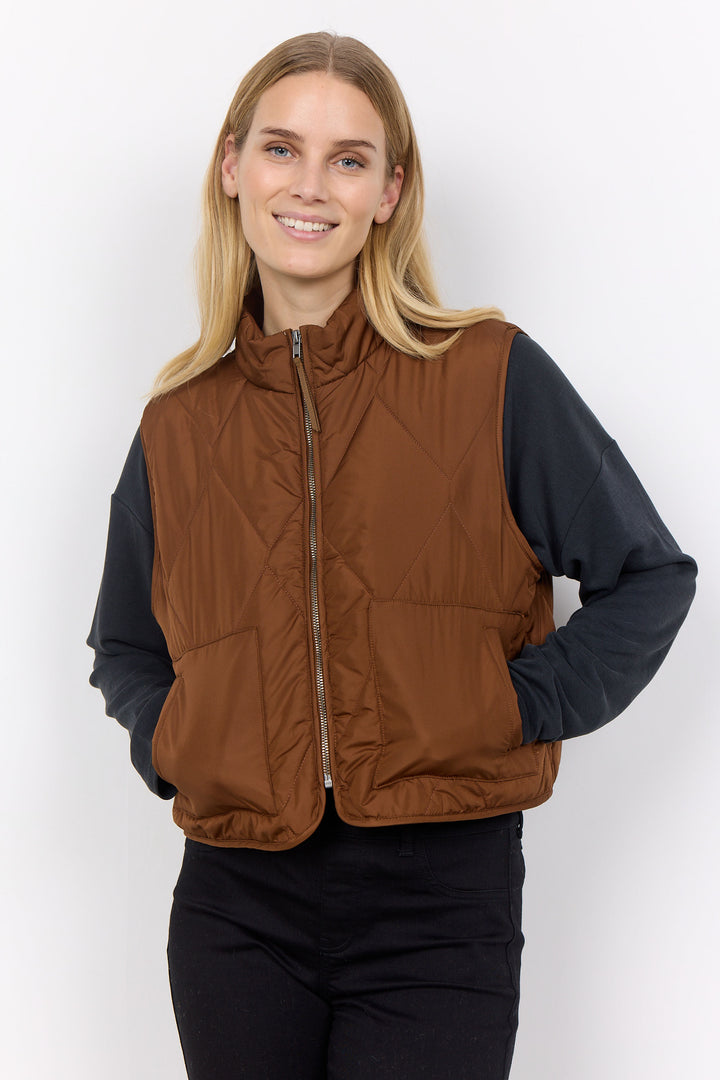 QUILTED VEST