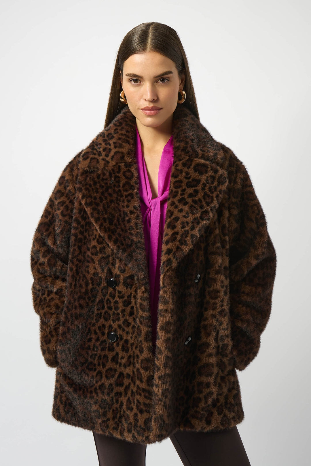 JOSEPH RIBKOFF Fall 2025  The soft, airy faux fur offers warmth and comfort, while the chic leopard print adds a refined edge. Practical side pockets provide a cozy spot for your hands, blending style with everyday functionality. 