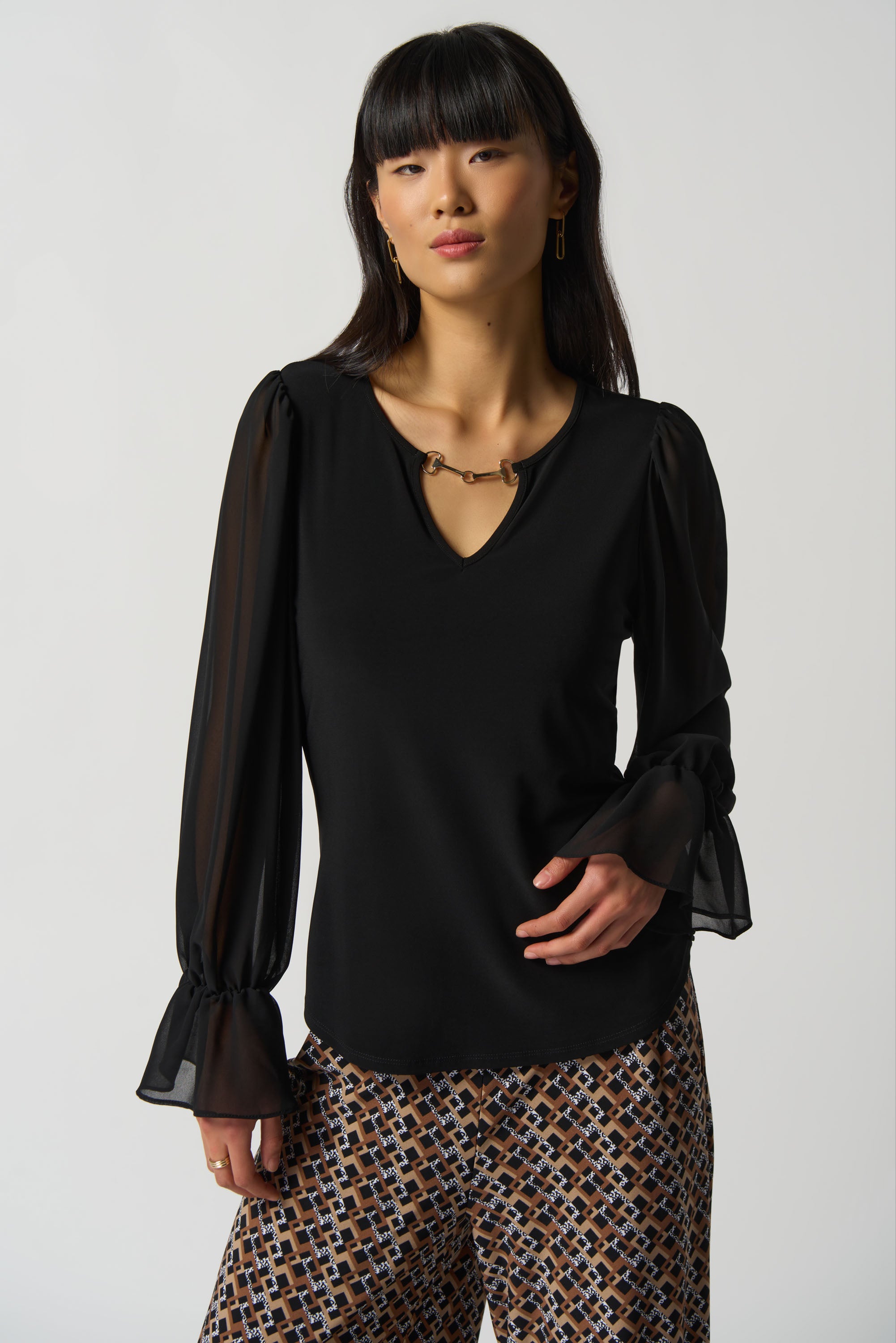 KEYHOLE CHIFFON SLEEVE TOP – Aldila Boutique