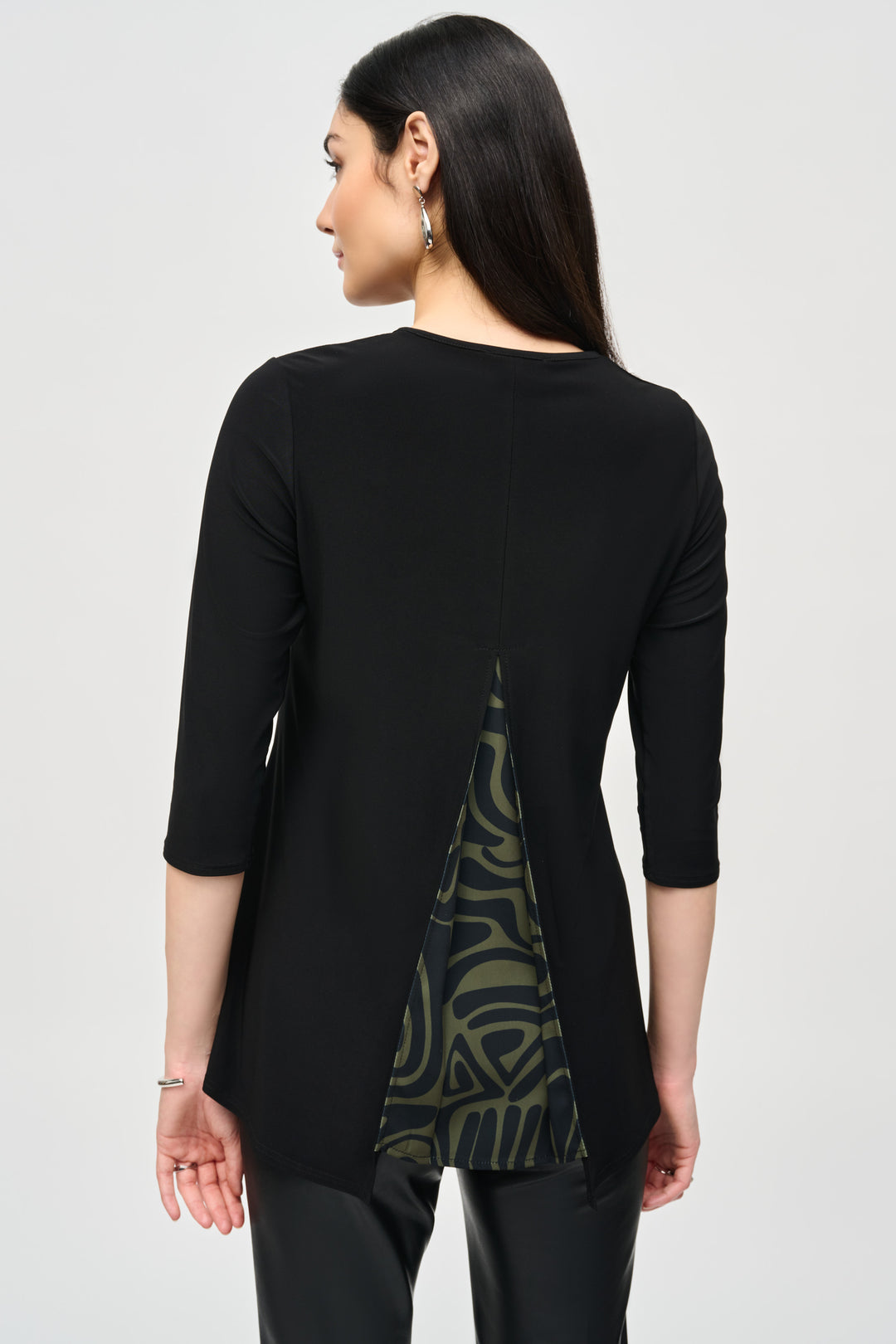 TUNIC WITH ABSTRACT PRINT LAYER