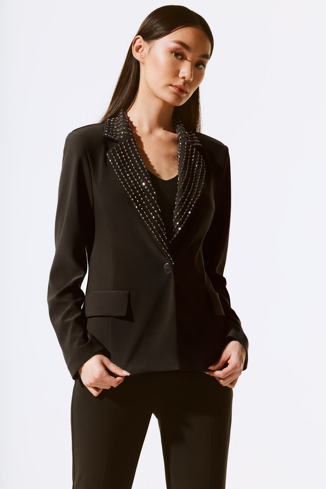 BEADED LAPEL BLAZER