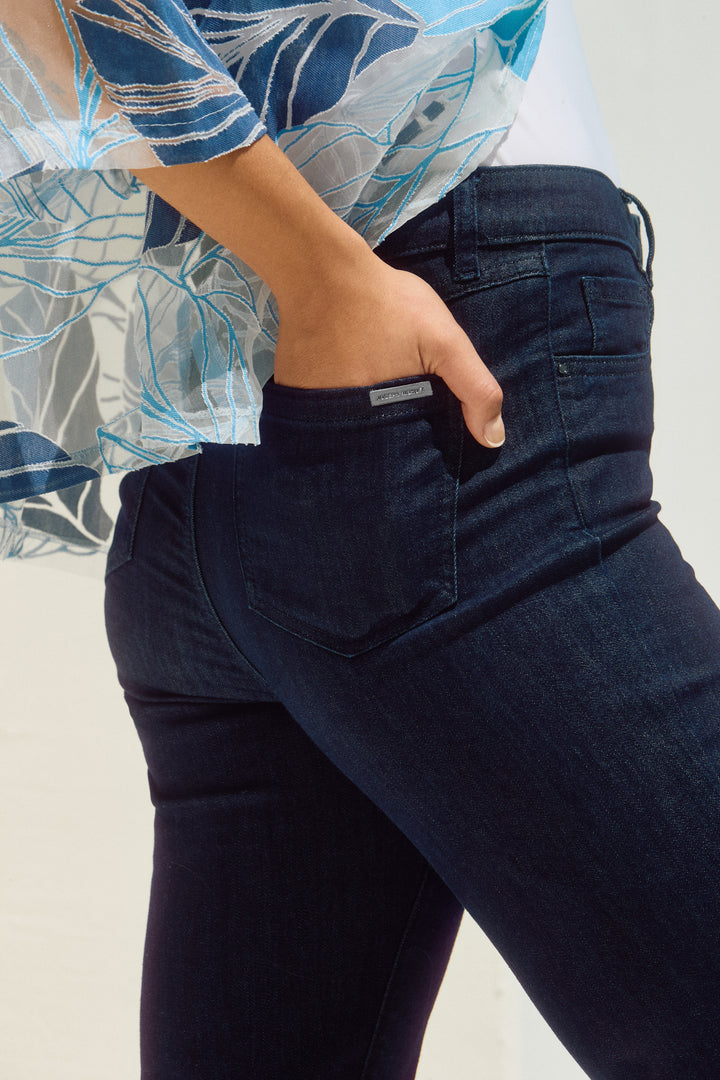 CLASSIC BOOTCUT JEAN