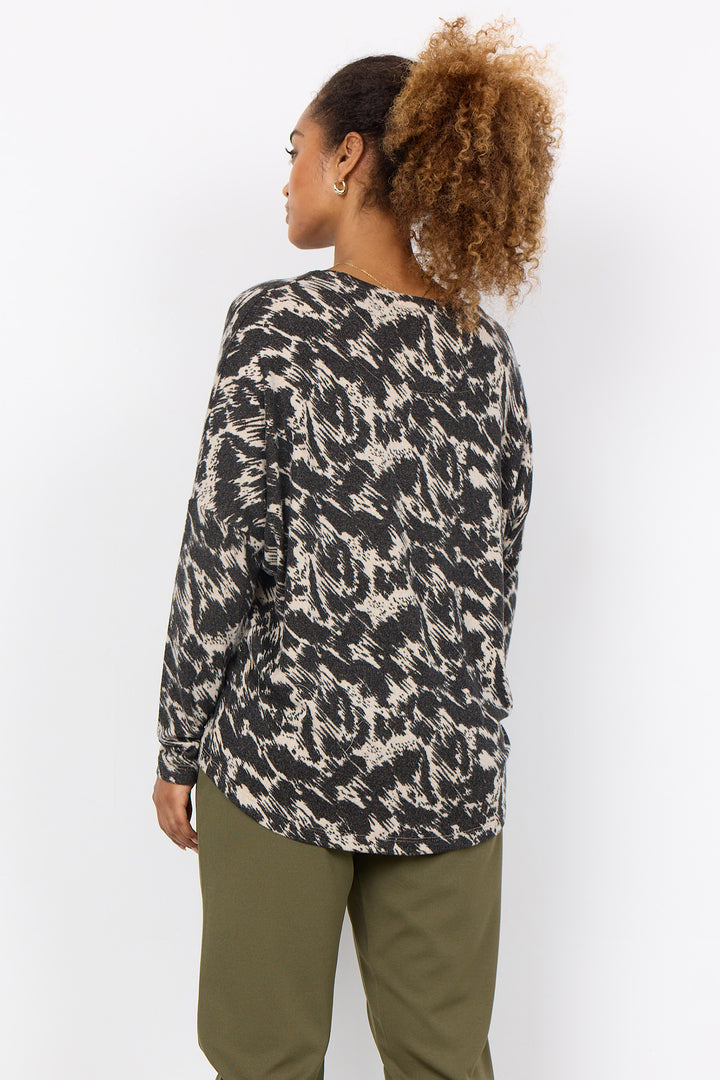 ANIMAL PRINT DOLMAN TOP