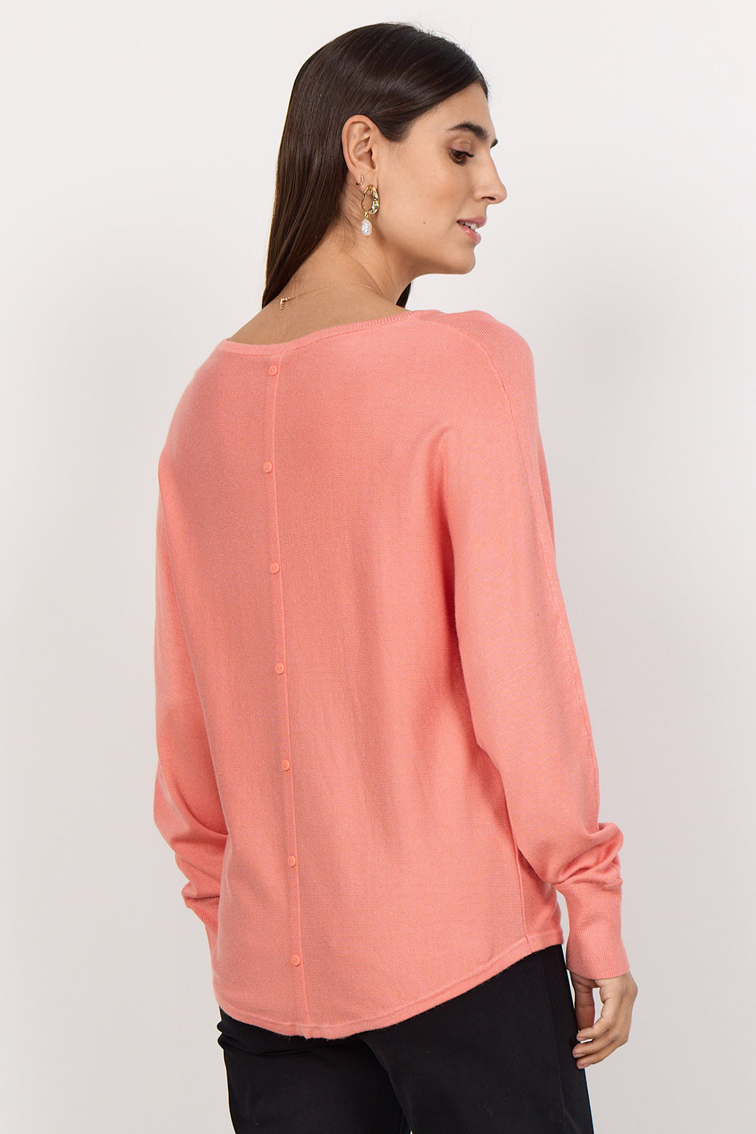 BUTTON BACK LONG SLEEVE