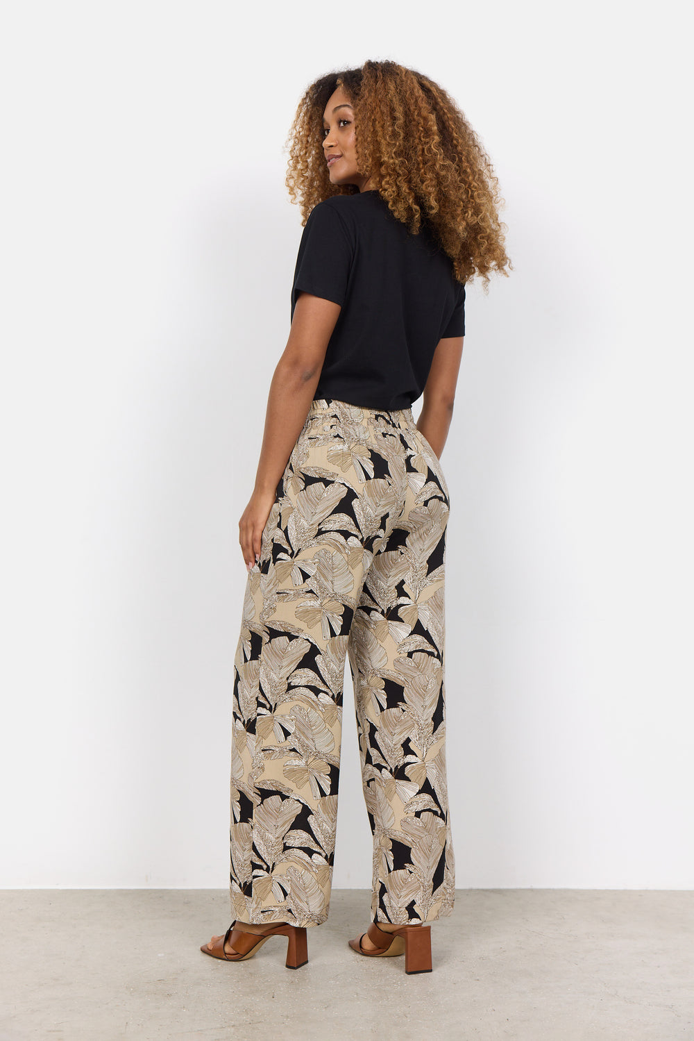 Phyllis Ankle Pant by Comfy USA at Hello Boutique
