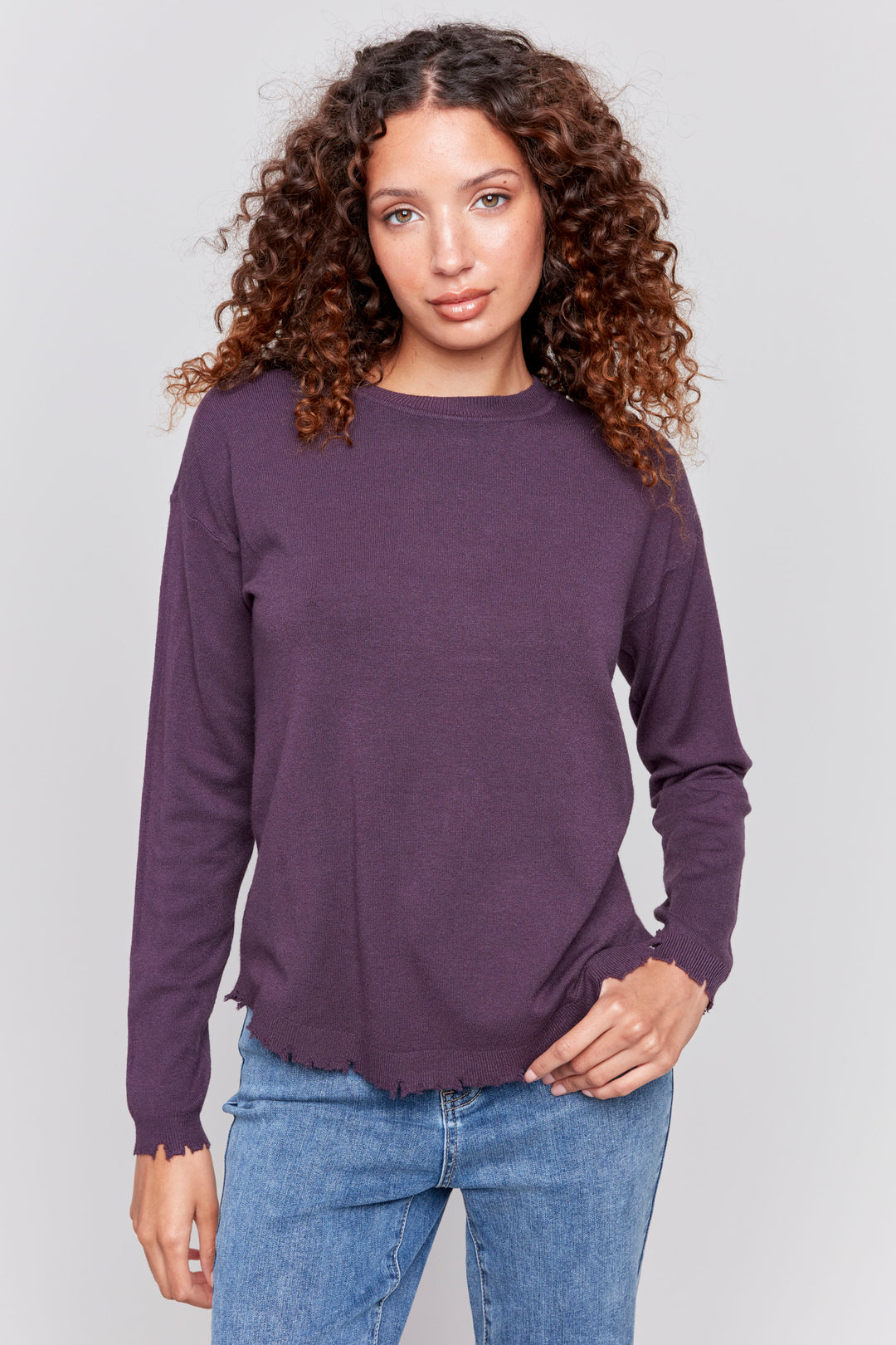 Charlie B Fall 2024 With a round ripped hem and crew neck, this top is perfect for most days. This top is designed for warmth and comfort, perfect for any casual or even dressy event.