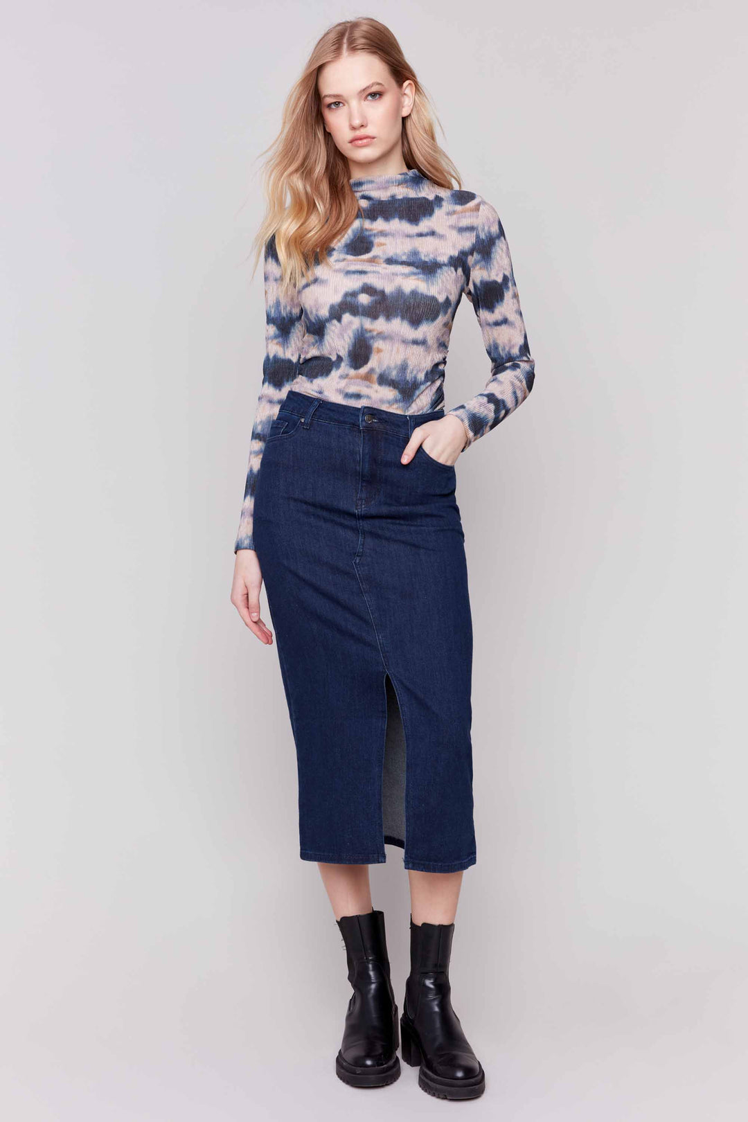 Charlie B Fall 2024 This cotton denim skirt features a front slit cut and belt loops for a stylish and versatile addition to your wardrobe. 