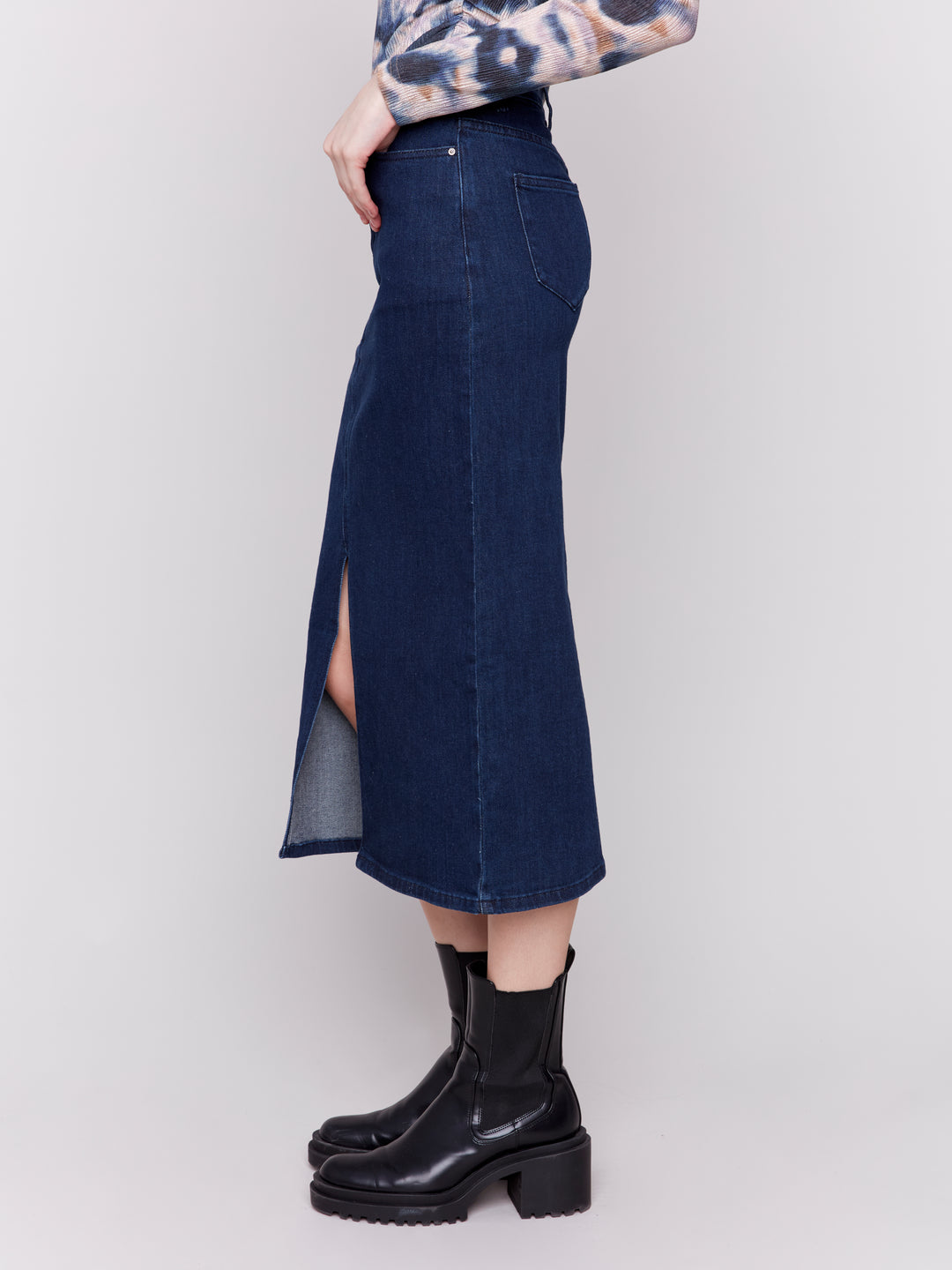 DENIM SKIRT WITH SLIT